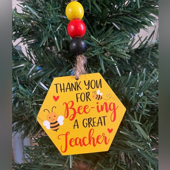 teacher appreciation ornament, wood bead garland. - Picture 1 of 11